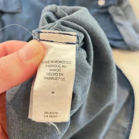 Lucky Brand Charleigh Polka Dot Denim Chambray Shirt SZ M - Picture 8 of 10